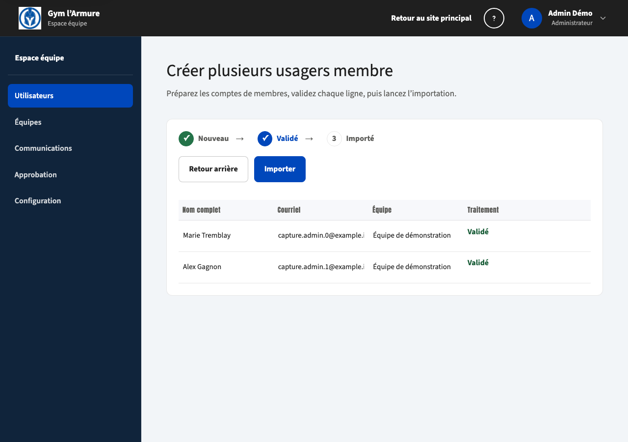 Panneau de création multiple de l’administrateur avec deux lignes validées et le bouton Importer